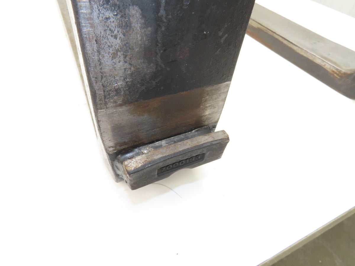 Cascade 7252008 4 X 41.5" Class 2 Steel Forklift Forks 16" Carriage 1-Pair