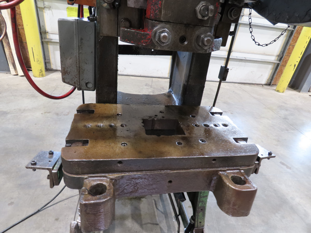 Federal No 3 Mechanical OBI Punch Press 26 Ton 2-3/8" Stroke 6" Throat 1Hp 3Ph