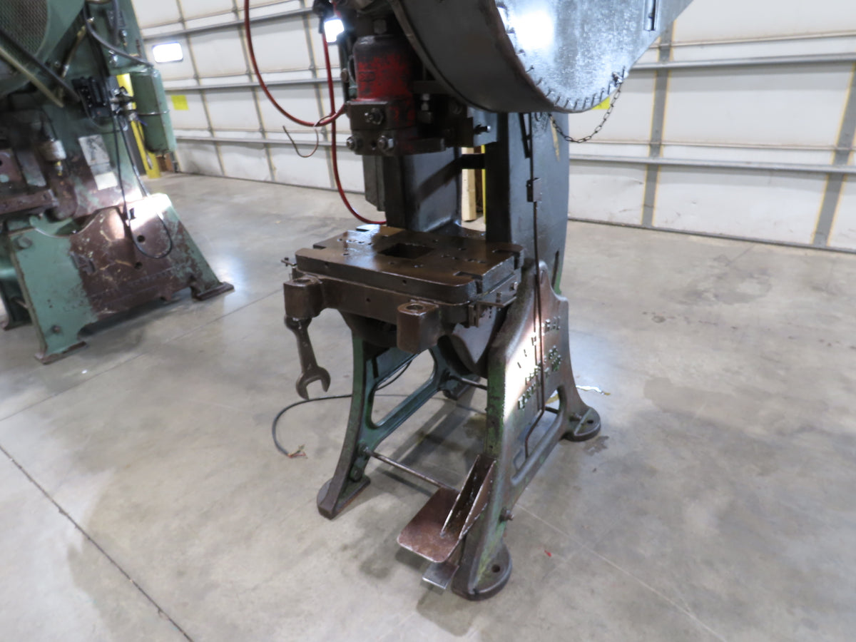 Federal No 3 Mechanical OBI Punch Press 26 Ton 2-3/8" Stroke 6" Throat 1Hp 3Ph
