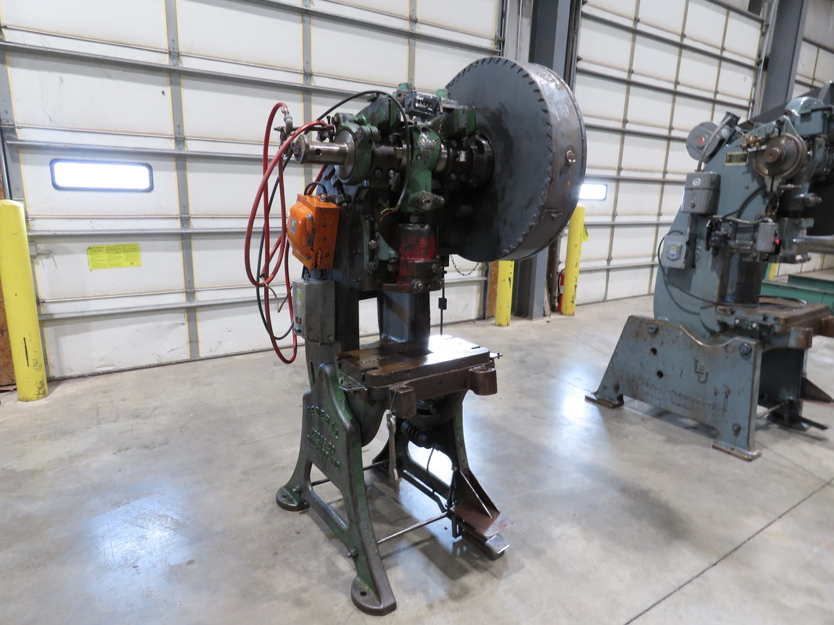 Federal No 3 Mechanical OBI Punch Press 26 Ton 2-3/8" Stroke 6" Throat 1Hp 3Ph
