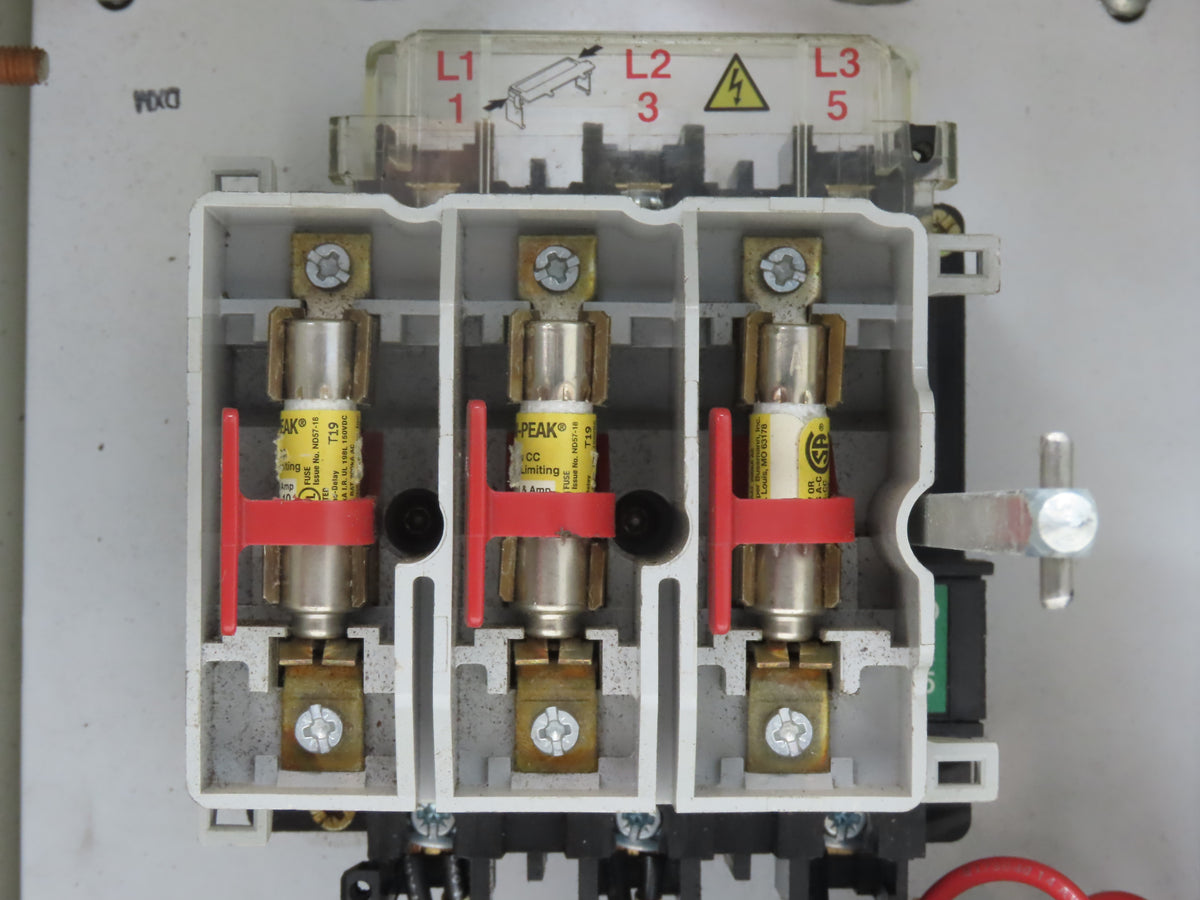 Allen Bradley 112-C09AAA1F-6P IEC Combination Motor Starter Disconnect 230V 3PH
