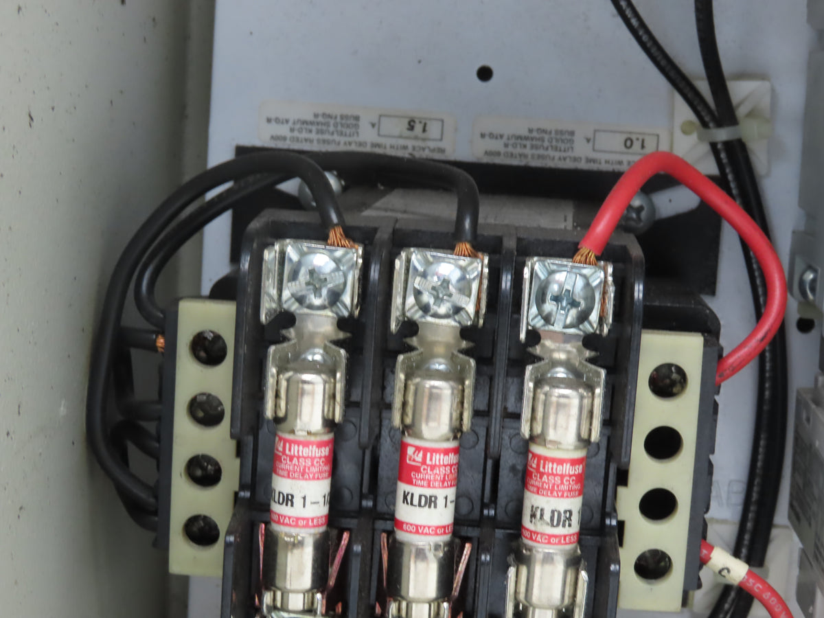 Allen Bradley 112-C09AAA1F-6P IEC Combination Motor Starter Disconnect 230V 3PH
