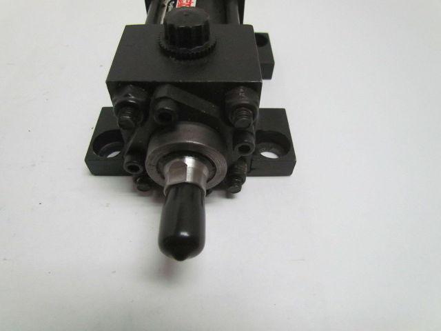 Schrader Pneumatic Air Cylinder 1-1/2" Bore 1/2" Stroke Side Lug Mount 250 psi