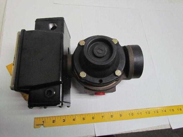 Universal Flow Monitor WVM15GM-6-TTOWR UFM 0-15 GPM Type 4 3/4"npt NEW