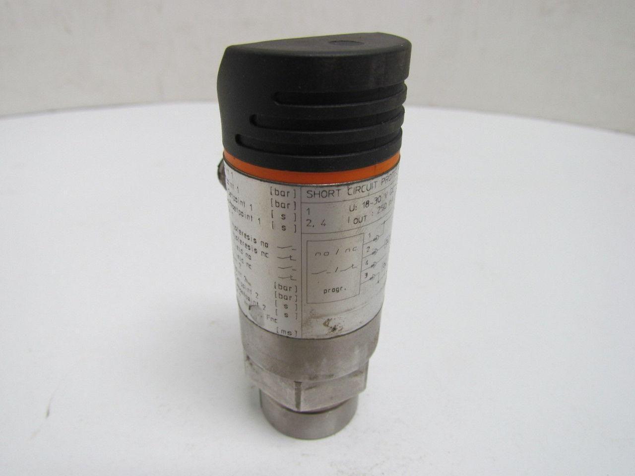 IFM Efector PN7022 D-45127 Electronic Pressure Monitor Sensor