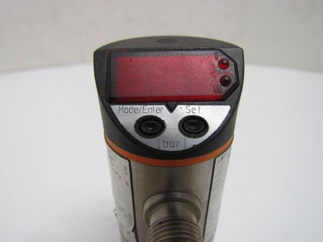 IFM Efector PN7022 D-45127 Electronic Pressure Monitor Sensor