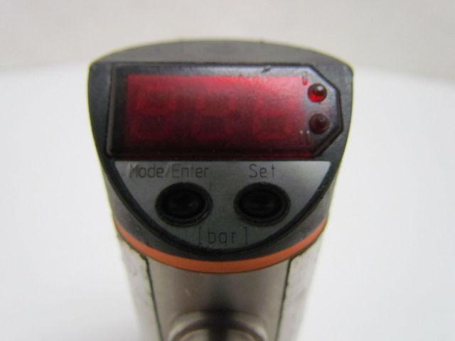 IFM Efector PN7027 D-45127 Electronic Pressure Monitor G 1/4" Port