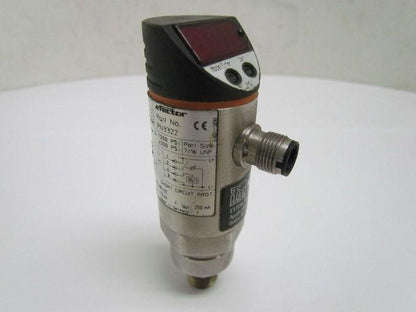 IFM Efector PN3322 Electronic Pressure Monitor 7/16 UNF Port 20-30 VDC