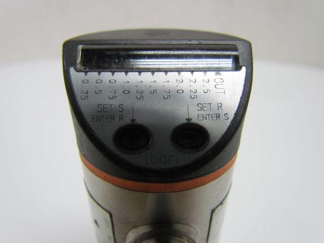 IFM Efector PB5026 D-4S127 Electronic Pressure Sensor G 1/4" Port 18-30 VDC