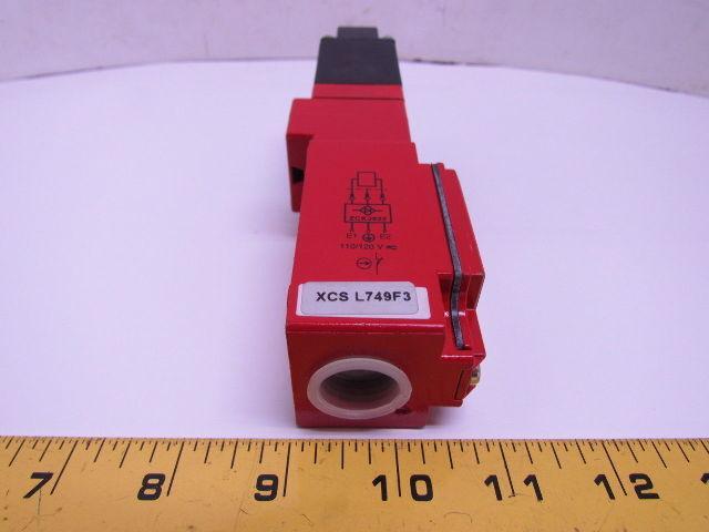 Telemecanique XCS L749F3 XCS-L Interlock Switch 300VAC 10 Amp 1/2" NPT NEW