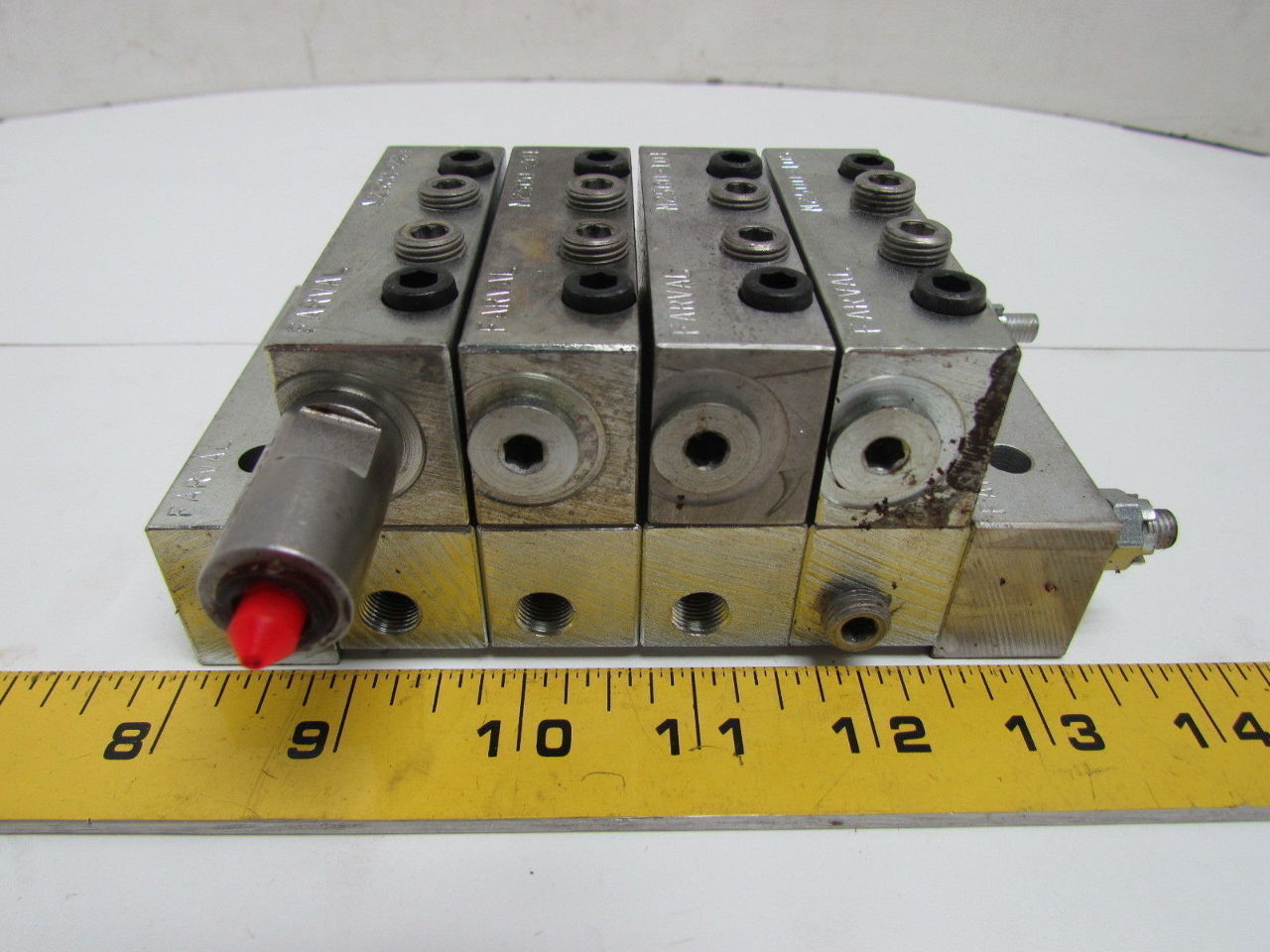 Farval M2500B 4-Section Divider Valve Manifold Assembly M2500-20T, 10T, 10S