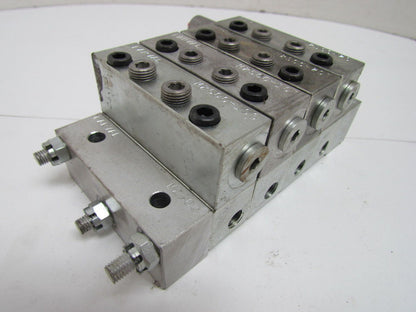 Farval M2500B 4-Section Divider Valve Manifold Assembly M2500-20T, 10T, 10S
