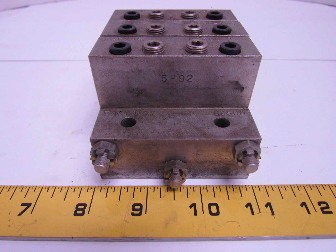 Farval M2500 3-Section Divider Valve Assembly M2500-20T, 10S