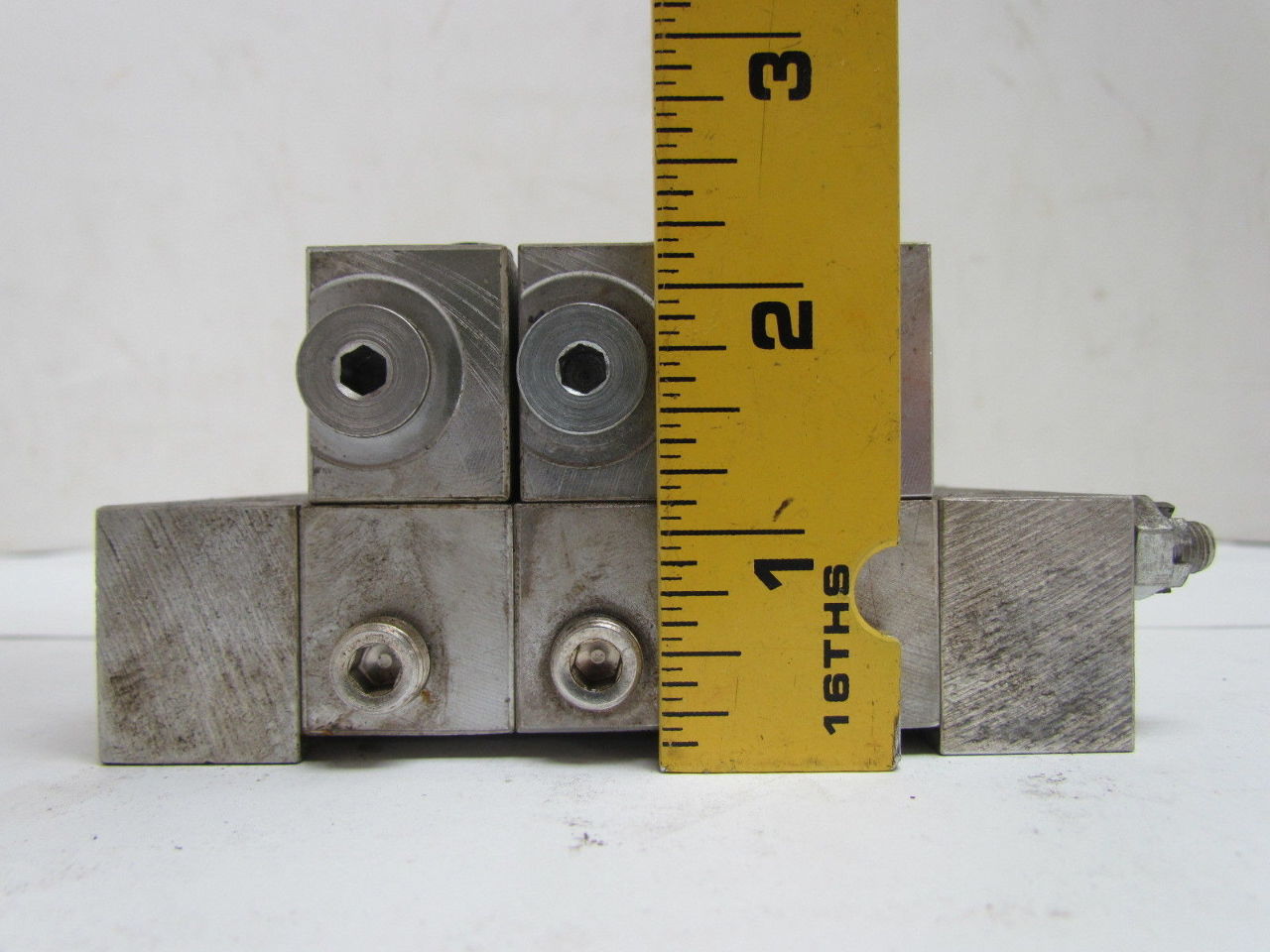 Farval M2500 3-Section Divider Valve Assembly M2500-20T, 10S