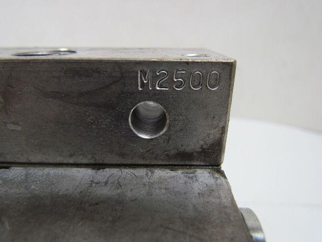 Farval M2500 4-Section Divider Valve Manifold Assembly M2500-20T, 10T, 10S