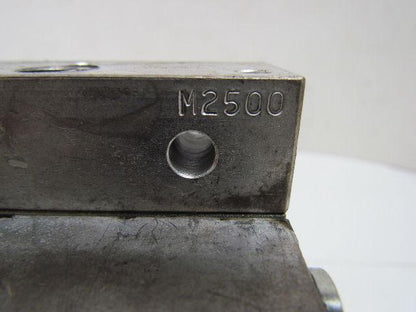 Farval M2500 4-Section Divider Valve Manifold Assembly M2500-20T, 10T, 10S