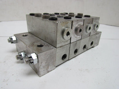 Farval M2500 4-Section Divider Valve Manifold Assembly M2500-20T, 10T, 10S