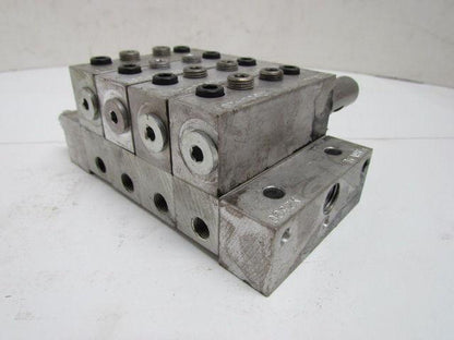 Farval M2500 4-Section Divider Valve Manifold Assembly M2500-20T, 10T, 10S
