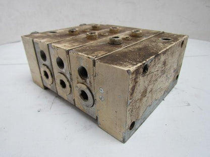 Farval 3000-150A Singleline Divider Valve Manifold 3-Section