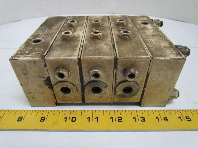 Farval 3000-150A Singleline Divider Valve Manifold 3-Section