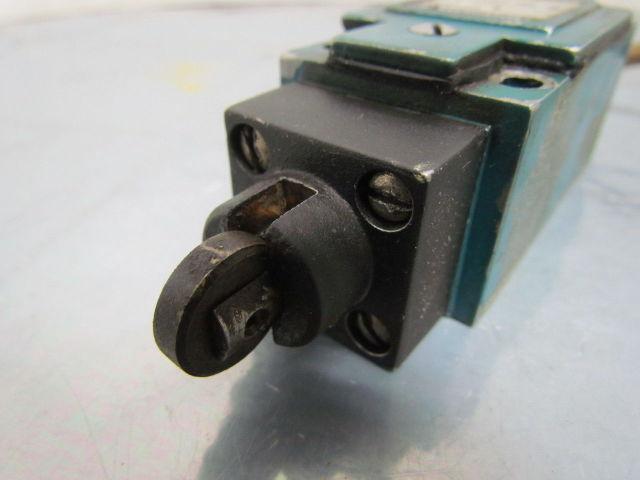 Honeywell I5ZSI 15ZS1 DIN 43694 10 Amp Limit Switch