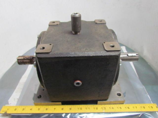 Von Ruden 110-382 G 1:2 Ratio Right Angle Double Shaft Gear Box Speed Reducer