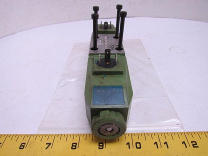 Vickers DG4V-3-2N-VM-U-H7-30 Directional Solenoid Valve CETOP 3, D03