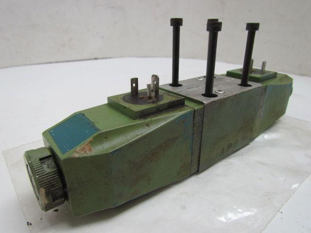 Vickers DG4V-3-2N-VM-U-H7-30 Directional Solenoid Valve CETOP 3, D03