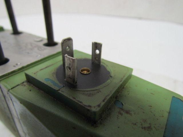 Vickers DG4V-3-2N-VM-U-H7-30 Directional Solenoid Valve CETOP 3, D03