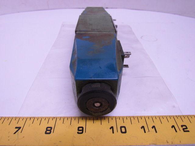 Vickers DG4V-3-2C-VM-U-H7-30 Directional Solenoid Valve 24VDC CETOP 3