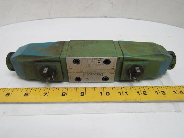 Vickers DG4V-3-2C-VM-U-H7-30 Directional Solenoid Valve 24VDC CETOP 3