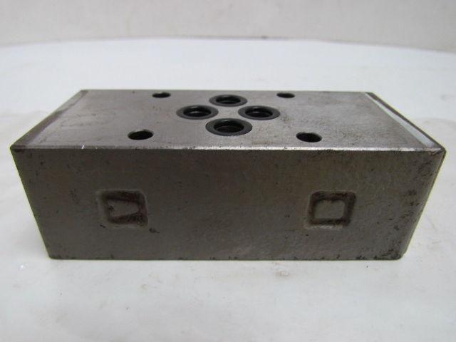 Toyooki Kogyo HK3H-B-Y 2-025B Hytegra Hydraulic Check Valve