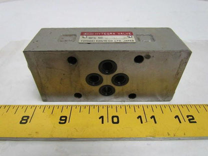 Toyooki Kogyo HK3H-W-Y 2-025B Stackable Hydraulic Check Valve