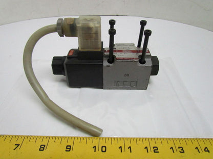 Toyooki Kogyo HD3-2S-BG-025A-WDA3 Solenoid Directional Valve 110 VAC
