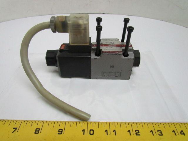 Toyooki Kogyo HD3-2S-BG-025A-WDA3 Solenoid Directional Valve 110 VAC