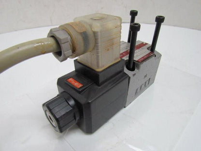 Toyooki Kogyo HD3-2S-BG-025A-WDA3 Solenoid Directional Valve 110 VAC