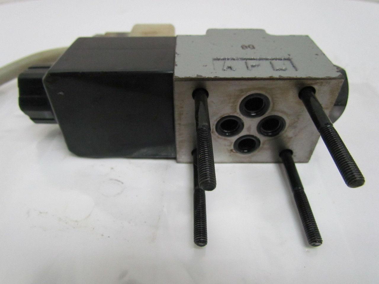 Toyooki Kogyo HD3-2S-BG-025A-WDA3 Solenoid Directional Valve 110 VAC