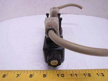 Toyooki Kogyo HD3-2WD-BCA-025A-WDA1T5 Double Solenoid Directional Valve 110