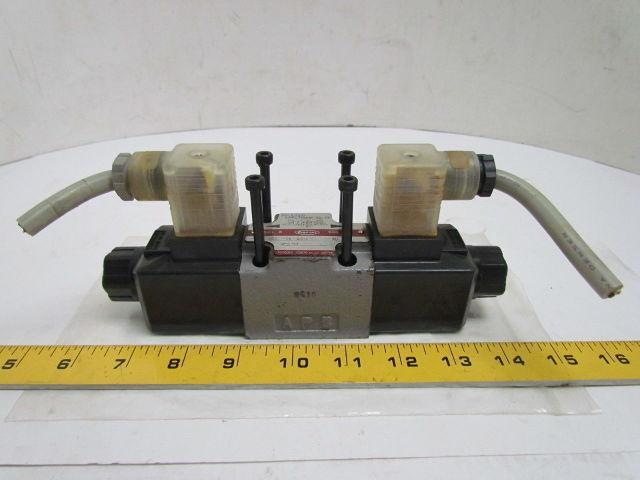 Toyooki Kogyo HD3-3W-BG1A-025A-WDA1T5 Double Solenoid Directional Valve 110V
