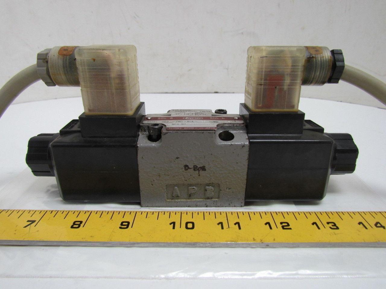 Toyooki Kogyo HD3-2WD-BCA-025A-WDA1T5 Solenoid Directional Valve 110V