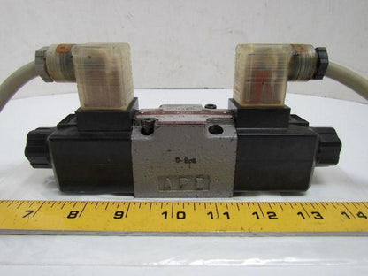 Toyooki Kogyo HD3-2WD-BCA-025A-WDA1T5 Solenoid Directional Valve 110V
