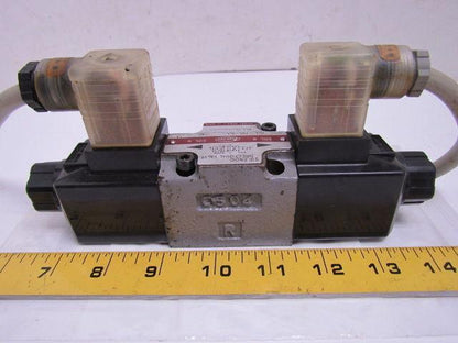 Toyooki Kogyo HD3-2WD-BCA-025A-WDA1T5 Solenoid Directional Valve 110V