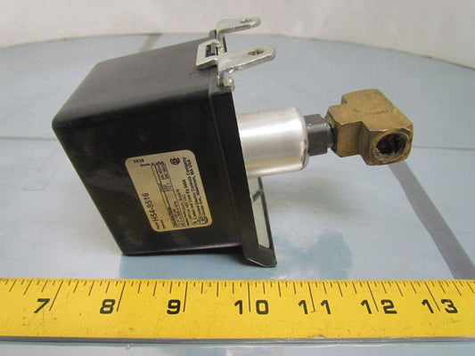 United Electric H54-9516 Pressure Switch 10-100 PSI