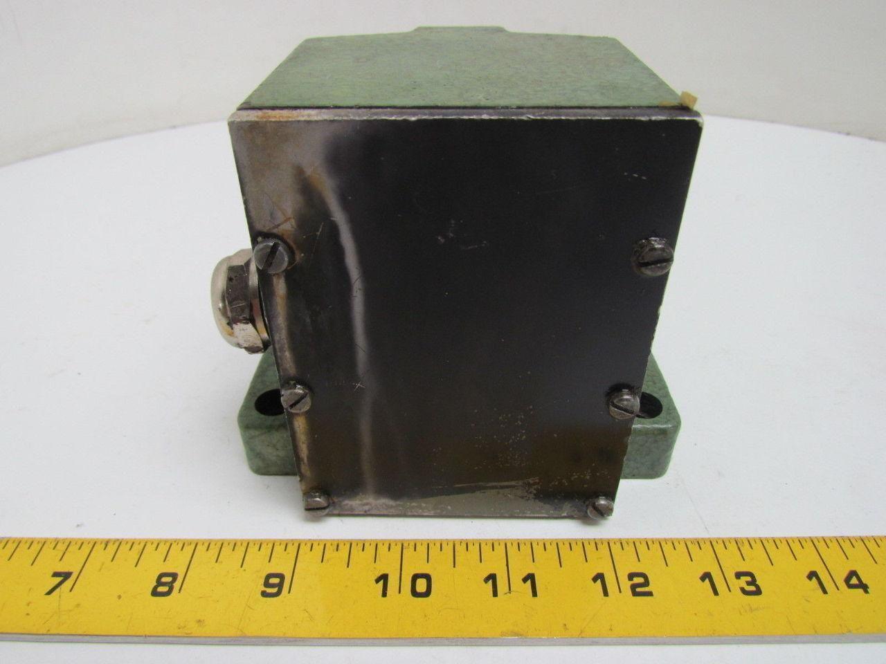 Balluff BNS519-D4-D16-100-11 4 Plunger Cam Limit Switch 16mm spacing
