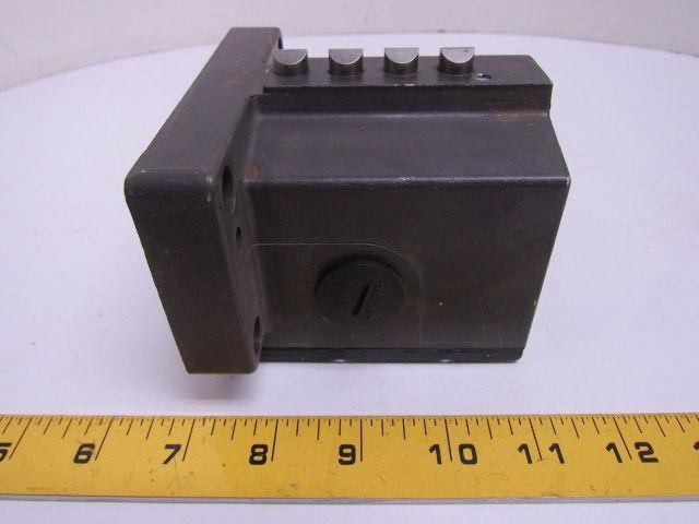 3O2 BNS-519-D04-D16-100-10 4 Position Cam Limit Switch