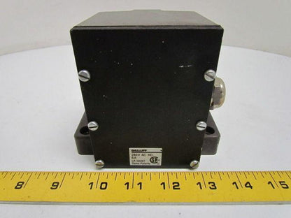 3O2 BNS-519-D04-D16-100-10 4 Position Cam Limit Switch