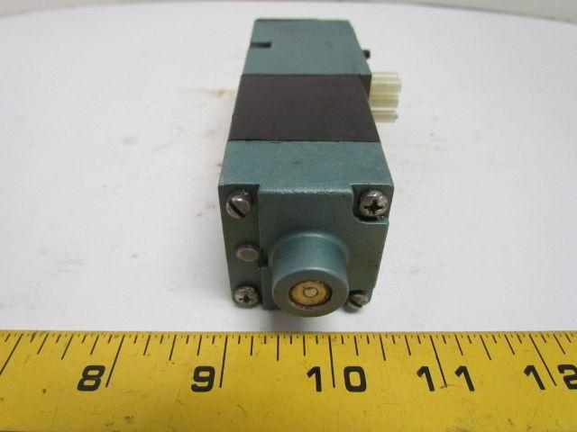 Numatics 152SA431K015W Single Solenoid Valve 120 Volts .08 Amps 150 Max PSI