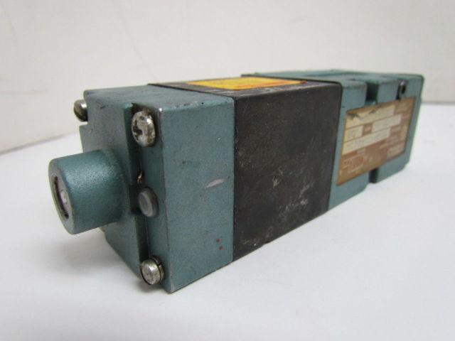 Numatics 152SA431K015W Single Solenoid Valve 120 Volts .08 Amps 150 Max PSI