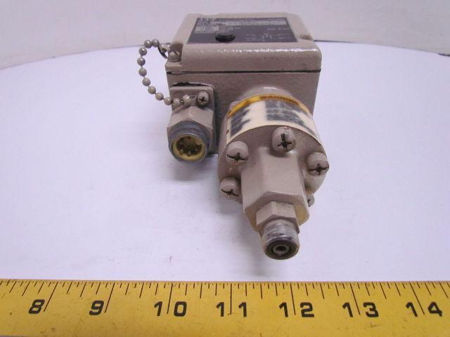 ITT 200P12Z3EL Adjustable Pressure Switch 20 to 220 PSIG
