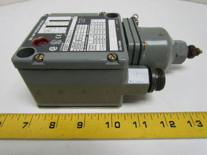 A-B Allen Bradley 836T-T251JX23X15 Pressure Control Switch Series B